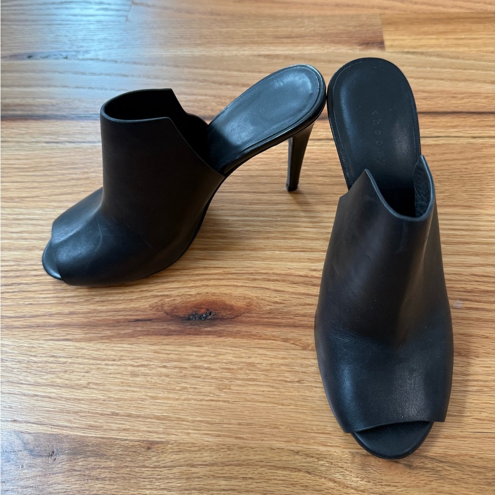 Theory | Black Leather Open-Toe Mule Heels size 8.5